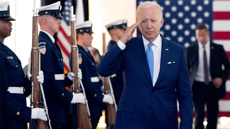 Democrat Lawmakers Call on Biden to Seize Control of Texas National Guard Amid Border Feud