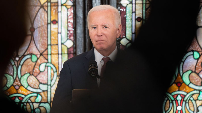 Biden Regime Ignores U.S. Journalist Killed in Ukraine Prison — Sunday Night Live