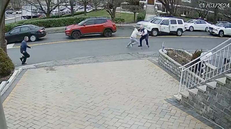 WATCH: Good Samaritan Bodychecks Porch Pirate Fleeing Police