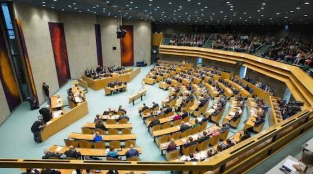 Netherlands: Left-wing parties oppose motion for streamlined ban on anti-Semitic migrants | Voice of Europe