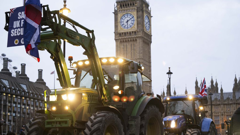 Angry Farmers Stage ‘Go-Slow’ Tractor Convoy Around London Parliament to Protest Government