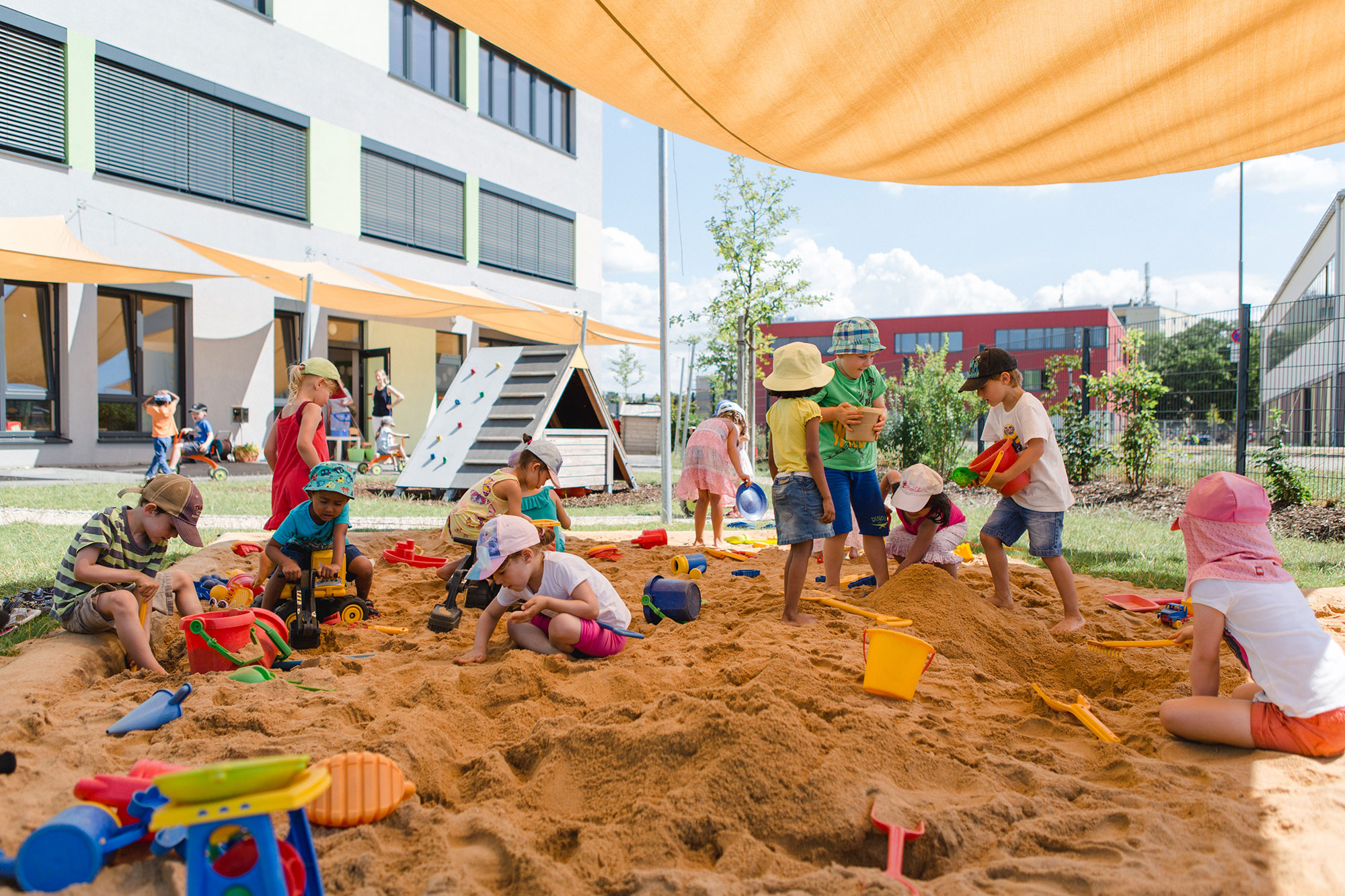 German kindergartens under scrutiny due to aggressive parents and drug gangs | Voice of Europe
