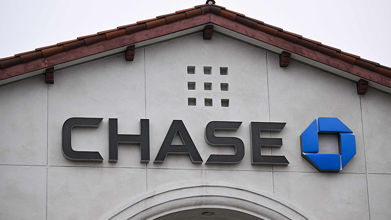 JP Morgan Sells 80 Million Customer Transaction Histories to Advertisers