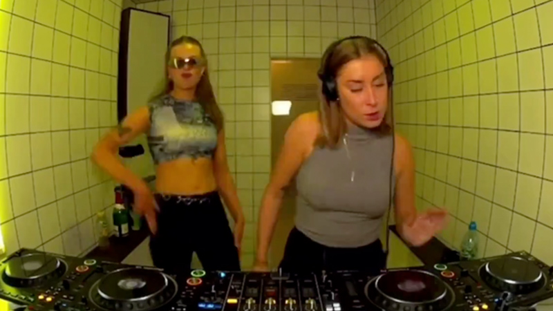 Watch: French DJs Remix Popular German Anti-Migrant Dance Hit ‘Foreigners Out’