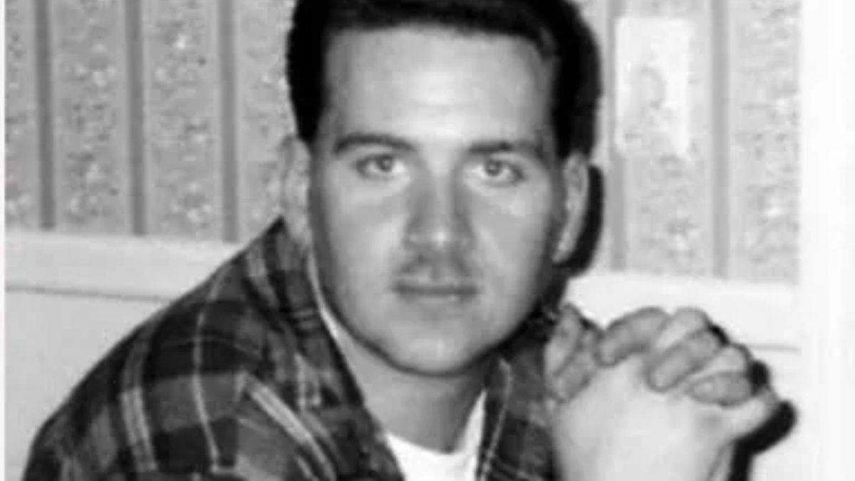 Family makes renewed plea as Billy Smolinski missing person case marks 20 years – NBC Connecticut