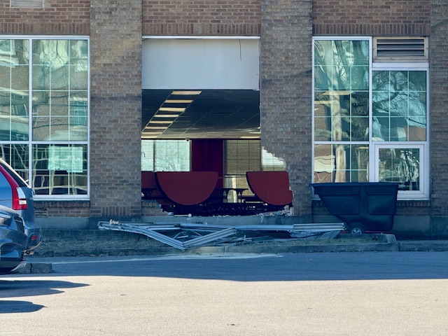 Vehicle crashes in Middle College High School